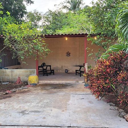 Casa San Bernardino De Siena Sisal Villa Valladolid  Buitenkant foto